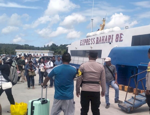 Polsek Lobalain Tingkatkan Pengamanan Dipelabuhan Baa Untuk Menjamin Kenyamanan Masyarakat