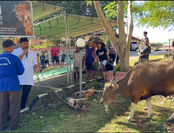 Kapolres Rote Ndao  dan Anggota Sembelih 5 Ekor Sapi dan 6 Ekor Kambing Kurban