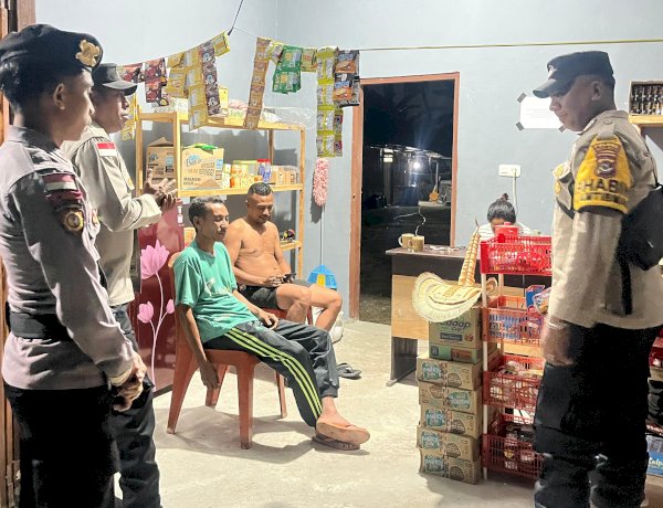 Patroli Malam Polsek Rote Barat Daya, Wujudkan Rasa Aman Bagi Masyarakat