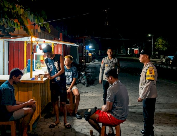 Patroli Malam Polsek Lobalain, Upaya Untuk Jamin Kenyamanan Masyarakat