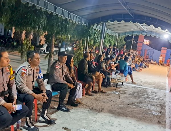 Polsek Lobalain Lakukan Pengamanan Pertandingan Futsal Dilapangan Syahbandar Baa