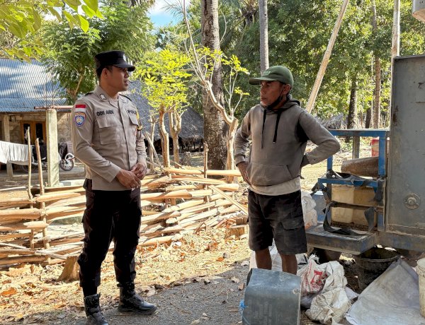 Bhabinkamtibmas Polsek Rote Barat Daya Ajak Warga Jaga Kamtibmas dan  Cegah Karhutla