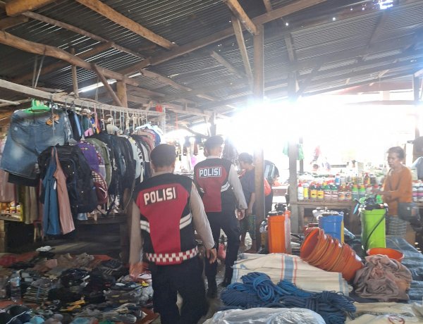 Patroli Pasar Polsek Rote Barat Laut, Ciptakan Suasana Yang Kondusif