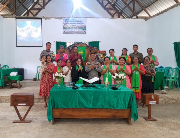 Sosialisasikan Layanan 110, Kapolsek Rote Selatan Bangun Kedekatan Dengan Masyarakat Melalui Mimbar Minggu Kasih