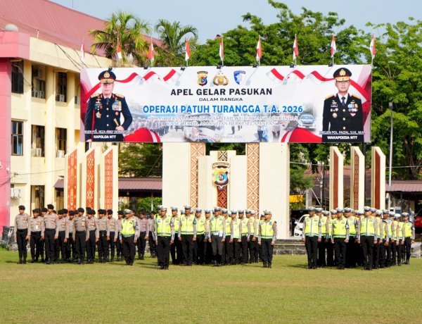 Tekan Angka Kecelakaan dan Pelanggaran, Kapolda NTT Pimpin Upacara Gelar Pasukan Operasi Patuh Turangga 2026