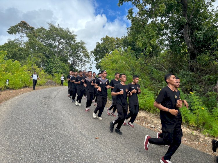 Jaga Kebugaran Fisik Personel, Jumat Sehat Digelar Dengan Jalan Santai dan Senam Bersama