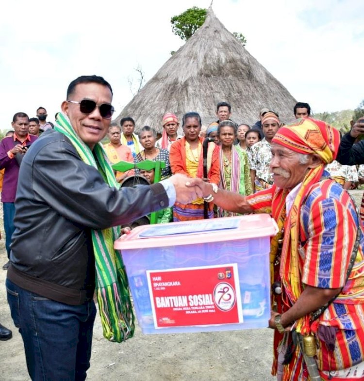 Sambut Hari Bhayangkara ke 78 Kapolda NTT Gelar Touring Motor Dan Penyaluran Bansos Di TTS