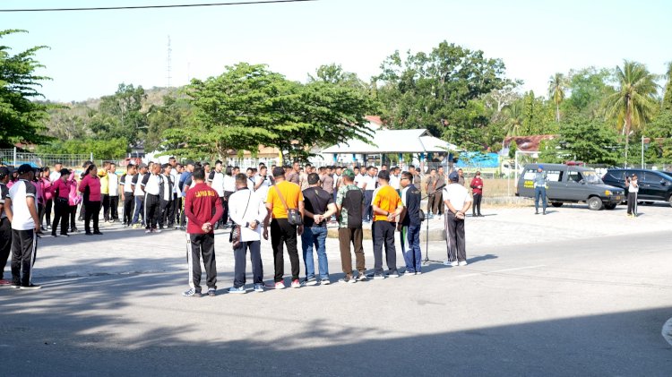 Semarakkan Hari Bhayangkara Ke-78, Polres Rote Ndao Gelar Olahraga Bersama Dengan Instansi Terkait