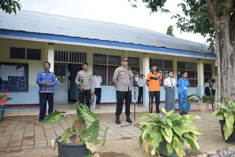 Goes To School,Kapolsek Pantai Baru Sampaikan Pesan Pesan Kamtibmas.