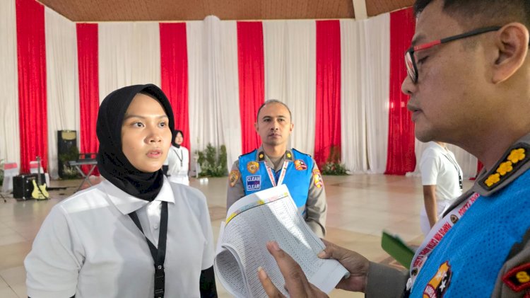 Peraih Medali Emas Karate O2SN Dunia Kejar Cita Cita Jadi Polwan