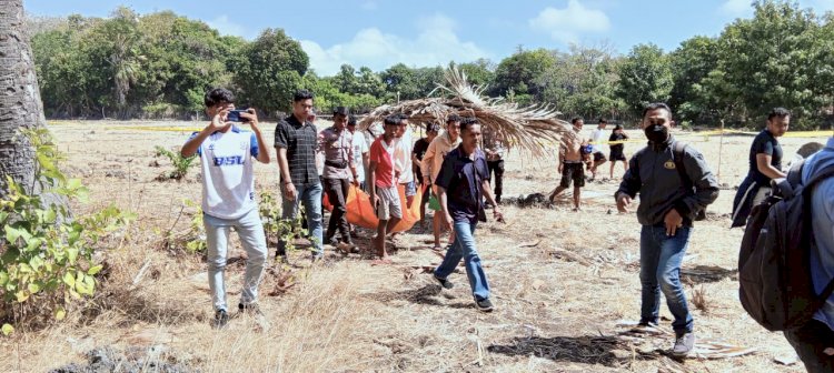 Ditemukan Meninggal,Warga  Desa Oebou  Diduga Jatuh Dari Pohon Lontar