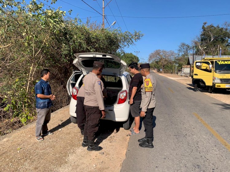 Dipimpin Kapolsek, Operasi Pekat Turangga 2024 Polsek Rote Tengah Berhasil Mengamankan 5 Liter Sopi