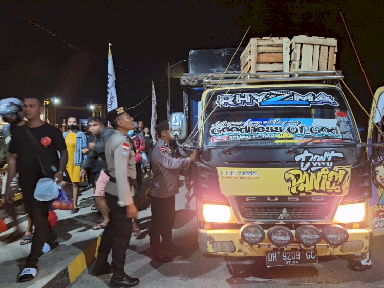 Personel Polsek Pantai Baru Gelar Operasi Pekat  Dimalam Hari