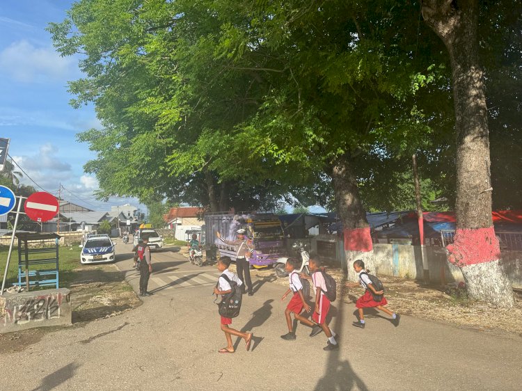 Kasat Lantas Polres Rote Ndao : Jadikan Jalan Raya Menjadi Aman Bagi Semua Orang Disaat Berkendara