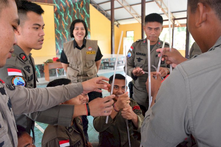 Satgas Bantuan Ops Damai Cartenz-2025 Berikan Dukungan Psikologis bagi Personel di Timika