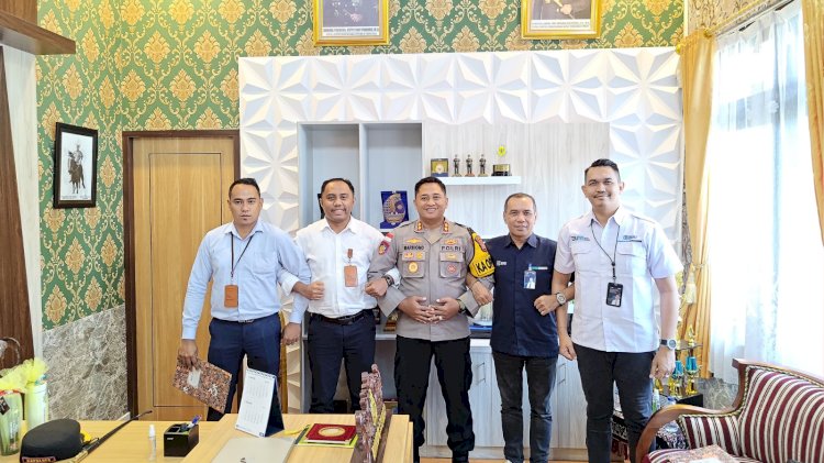 Kapolres Rote Ndao AKBP Mardiono, S.ST.,M.K.P Melaksanakan Penandatanganan  MoU Bersama BUMN Di Kabupaten Rote Ndao.