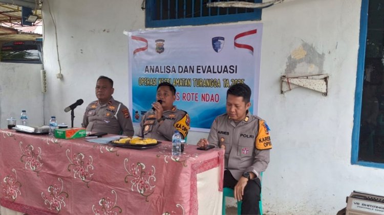 Kapolres Rote Ndao  Pimpin Anev Operasi Keselamatan Turangga 2025 Polres Rote Ndao