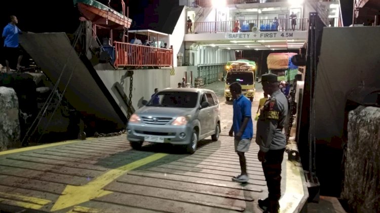 Pengamanan Pada Area Pelabuhan  Oleh Personel Polsek Pantaibaru