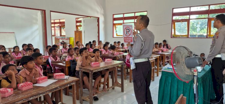 Operasi Pekat Turangga 2025, Satgas Kamseltibcarlantas Lakukan Sosialisasi Bagi Siswa