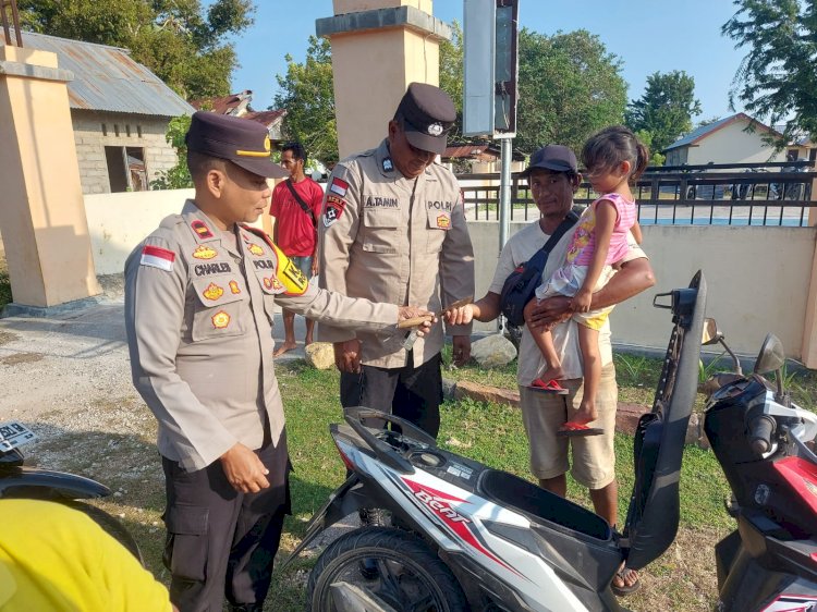 Operasi Pekat Turangga 2025, Polsek Rote Tengah Amankan Sajam Dan Miras Lokal Sopi