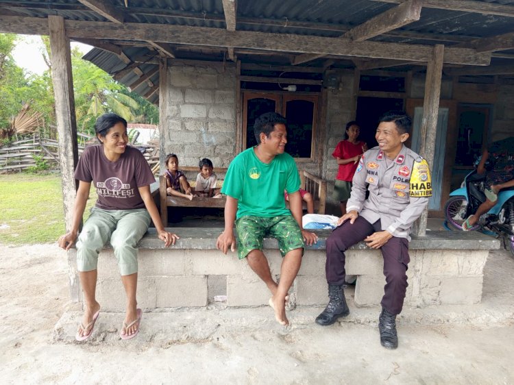 Kapolsek Rote Barat Daya :  Operasi Pekat Turangga 2025, Bhabinkamtibmas Polsek Rote Barat Daya Tingkatkan Kegiatan Preemtif