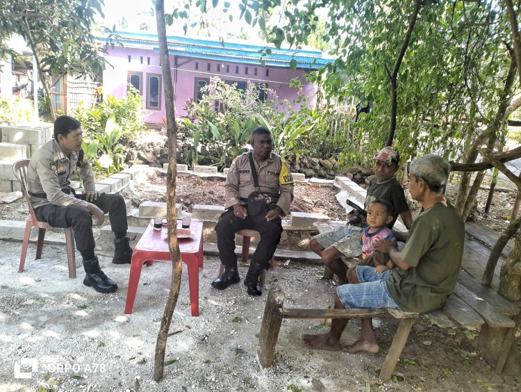 Edukasi Pembinaan Kamtibmas Bagi Masyarakat Oleh Personel Polsek Rote Selatan