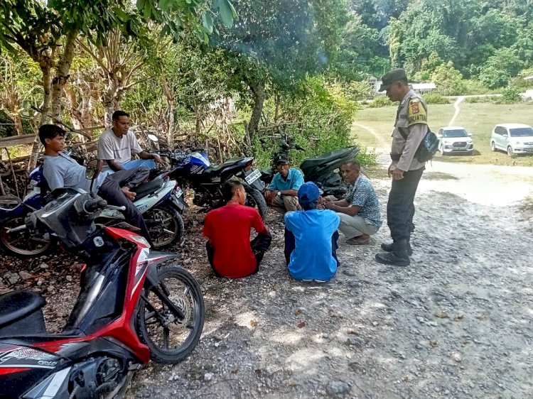 Kapolsek Rote Barat Laut : Kegiatan Patroli Dan Sambang Bhabinkamtibmas Untuk Jaga Kemitraan Dengan Warga Binaan
