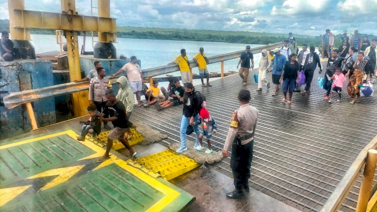Polsek Pantai Baru Laksanakan Patroli untuk Amankan Kegiatan Bongkar Muat di Pelabuhan ASDP