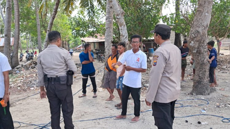Patroli Dialogis Personel Polsek Rote Barat Daya, Cegah Aksi Premanisme Dan Tingkatkan Kemitraan Dengan Masyarakat