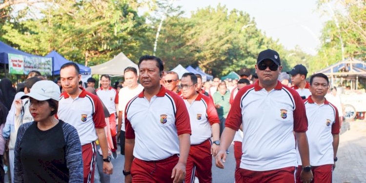 Polri untuk Masyarakat: Polda NTT Hadirkan Pelayanan Lengkap dan Hiburan di CFD Jalan El Tari Kupang