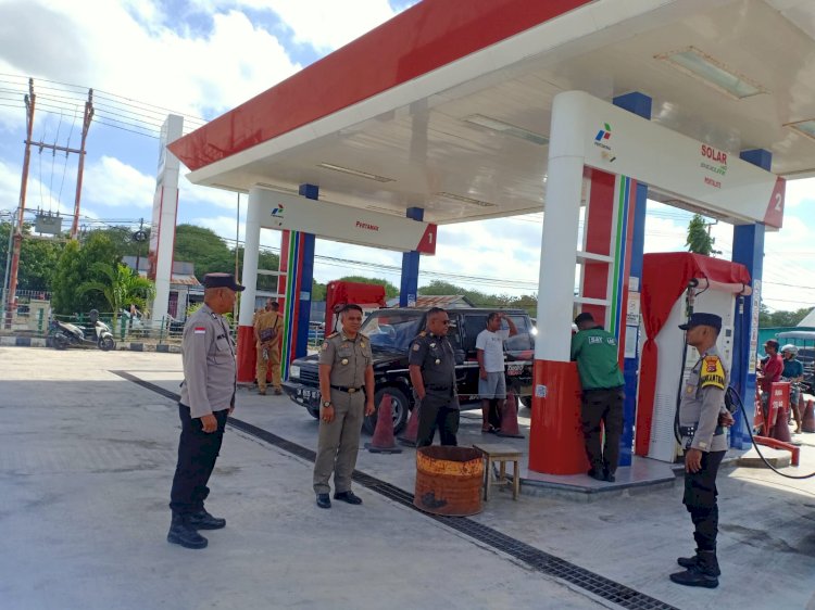Polsek Lobalain Gelar Patroli K2YD untuk Jaga Keamanan Masyarakat Selama Berada DI SPBU Sanggoen