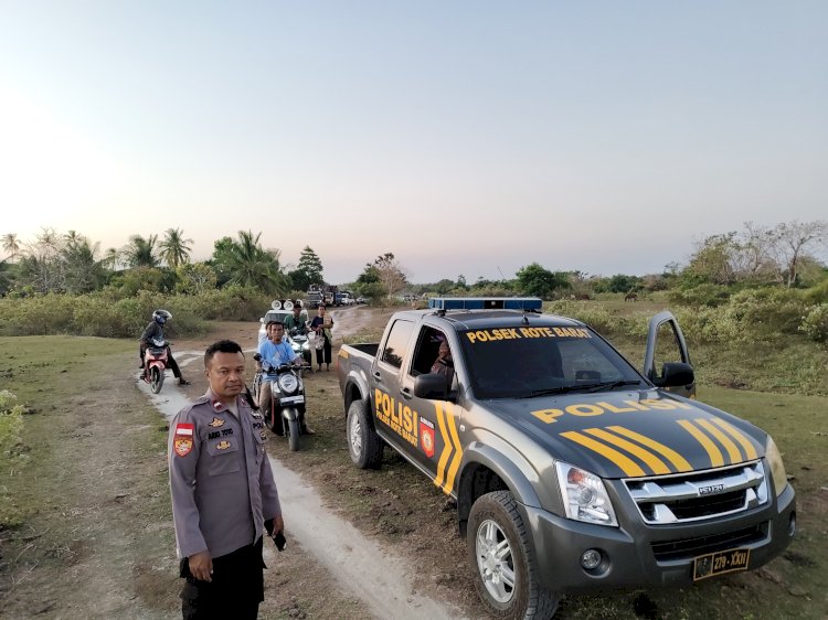 Polsek Rote Barat Laksanakan Pengawalan Kegiatan Ret Ret Dari Kecamatan Loaholu Menuju Rote Barat