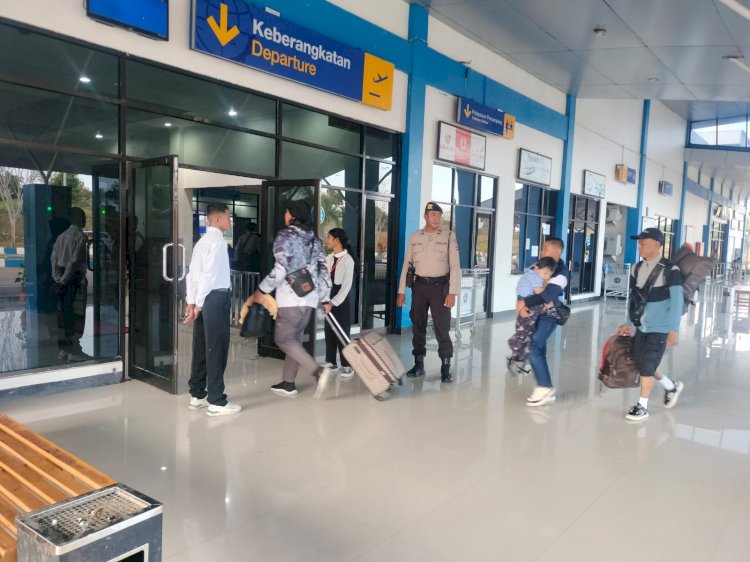 Kapolsek Lobalain : Pengamanan Pada Bandara D C Saudale Untuk Ciptakan Keselamatan Transportasi Udara