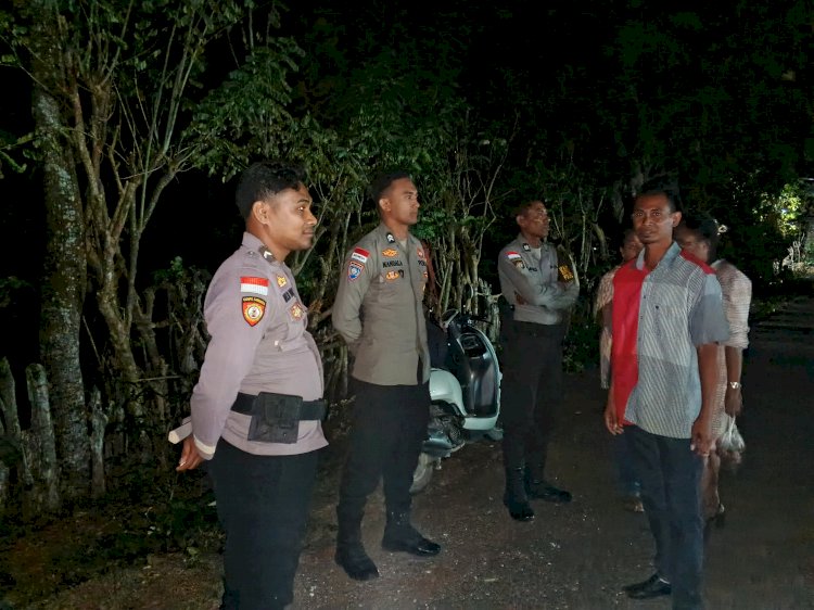 Patroli K2YD Polsek Rote Selatan  Untuk Memastikan Keamanan Warga Dimalam Hari