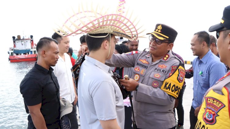 Kapolres Rote Ndao Sambut Kunjungan Kerja Anggota Komisi III DPR RI Di Rote Ndao