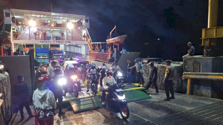 Polsek Pantai Baru Laksanakan Patroli Untuk Amankan Aktifitas Pada Pelabuhan ASDP