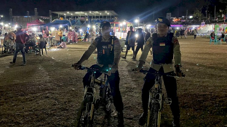 Patroli Bersepeda Di Area Pameran Pembangunan Dan Expo UMKM 2025