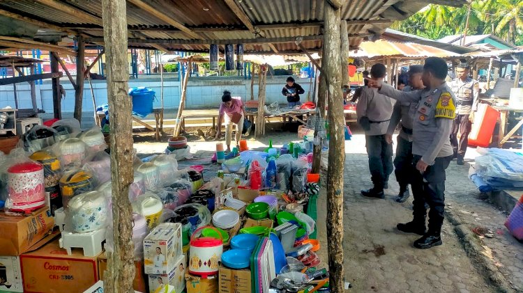 Pastikan Kenyamanan Warga, Personel Polsek RBL Patroli di Area Pasar