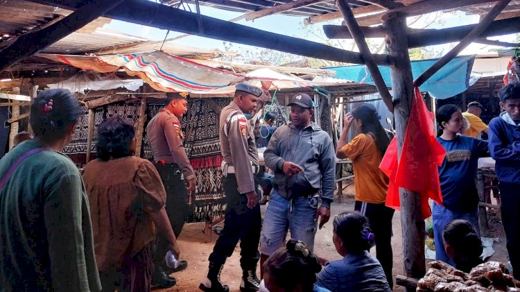 Wujudkan Rasa Aman Bagi Masyarakat, Personel Polsek Rote Selatan Lakukan Patroli Dialogis