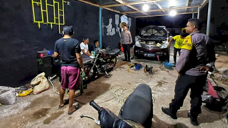 Melalui Patroli Malam, Polsek Rote Selatan Jamin Keamanan Masyarakat