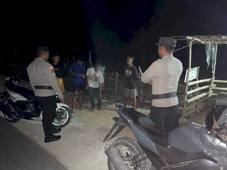 Patroli Malam Polsek Rote Tengah Tingkatkan Keamanan dan Kenyamanan Masyarakat