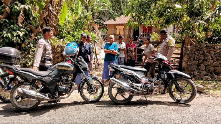 Melalui Patroli Dialogis, Personel Polsek Rote Selatan Edukasi Bagi Masyarakat