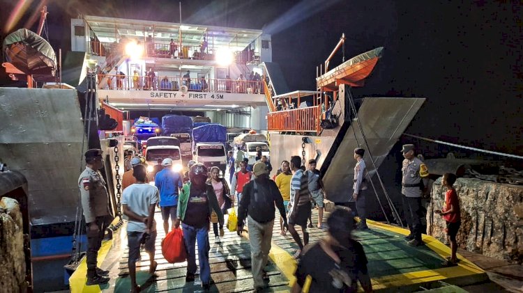 Personel Polsek Pantaibaru Tingkatkan Pengaman Jamin Keamanan Penumpang