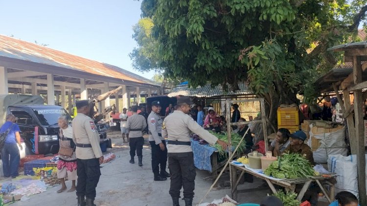 Pengamanan di Pasar Siomeda, Upaya Polsek Rote Tengah Pastikan Keamanan Warga