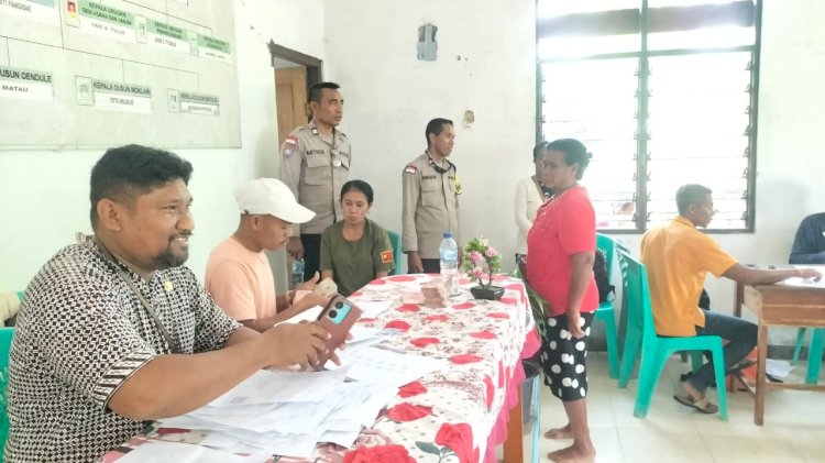 Polsek Rote Tengah Lakukan Pengamanan Penyaluran BLT Bagi Masyarakat