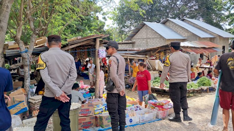 KRYD Polsek RBD Pada Pasar Sakubatun Jamin Kenyamanan Warga