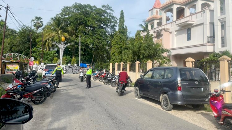 Satuan Lalu Lintas Polres Rote Ndao Tingkatkan Pengawasan Saat Ibadah Mingguan Umat Kristen