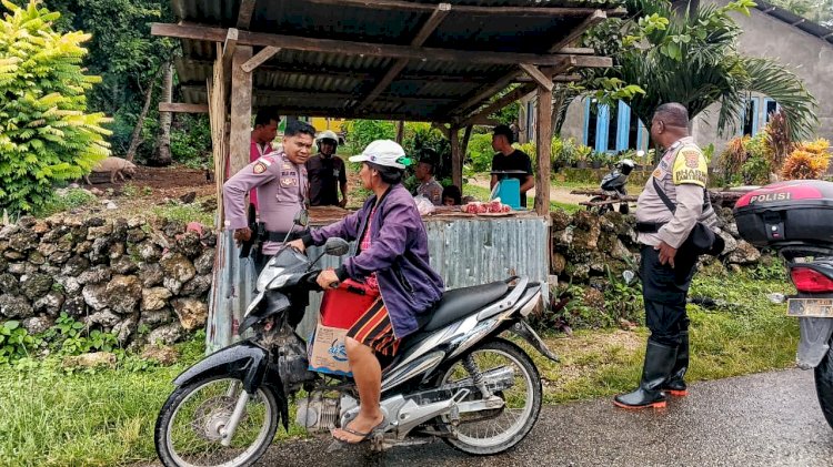 Personel Polsek Rote Selatan Tingkatkan Patroli Dialogis, Jamin Rasa Aman Bagi Masyarakat