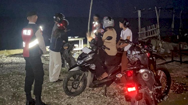Patroli Malam Personel Polsek Rote Tengah, Antisipasi Potensi Tindak Pidana