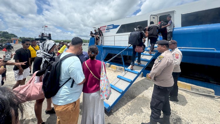 Polsek Rote Timur Tingkatkan Pengamanan di Pelabuhan Papela